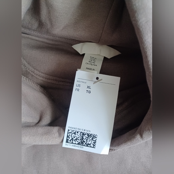 🆕️NWT H&M Hoodie in 'Dark Taupe', Size XL - Picture 15 of 16